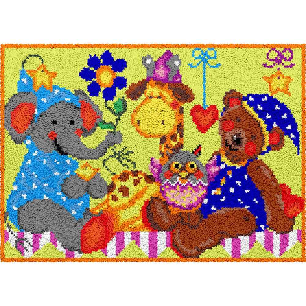 Bear Family - (33x23in - 85x60cm) - DIY Latch Hook Kit