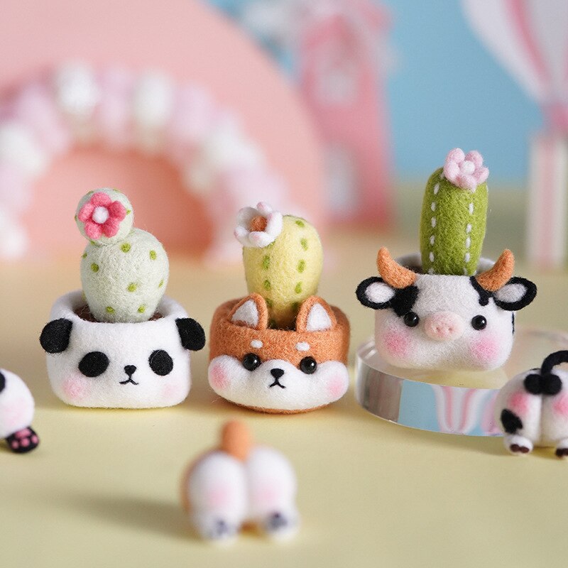 Panda with Plant - DIY Felt Painting Kit