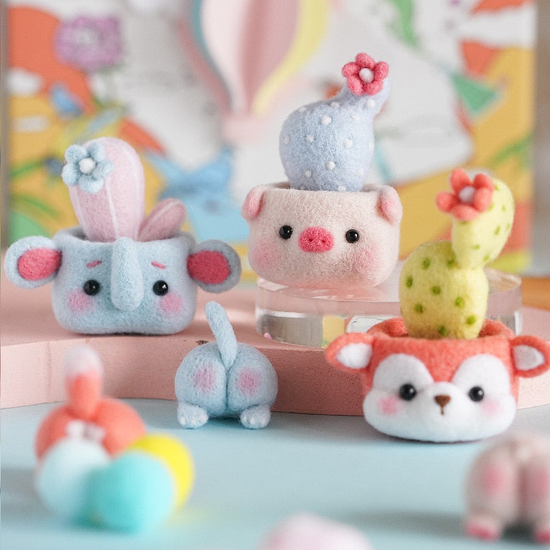 Elephant with Plant - DIY Felt Painting Kit