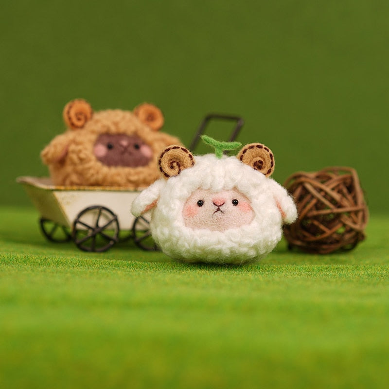 Brown Sheep - DIY Felt Painting Kit