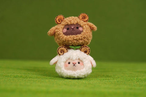 Brown Sheep - DIY Felt Painting Kit