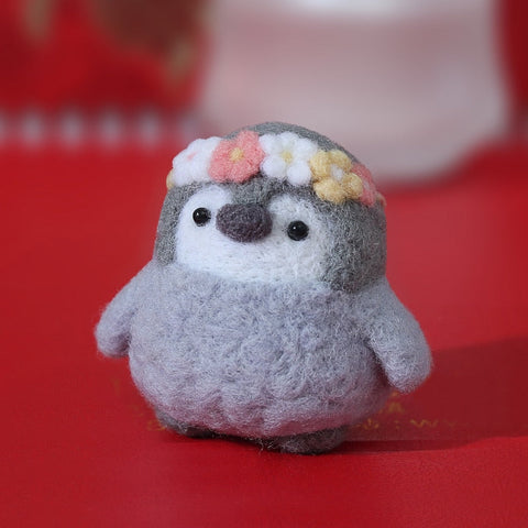 Beautiful Penguin - DIY Felt Painting Kit