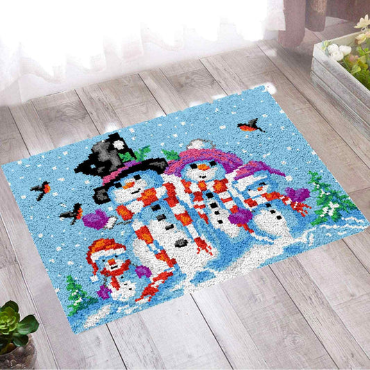 Happy Snow Family - (33x23in - 85x60cm) - DIY Latch Hook Kit