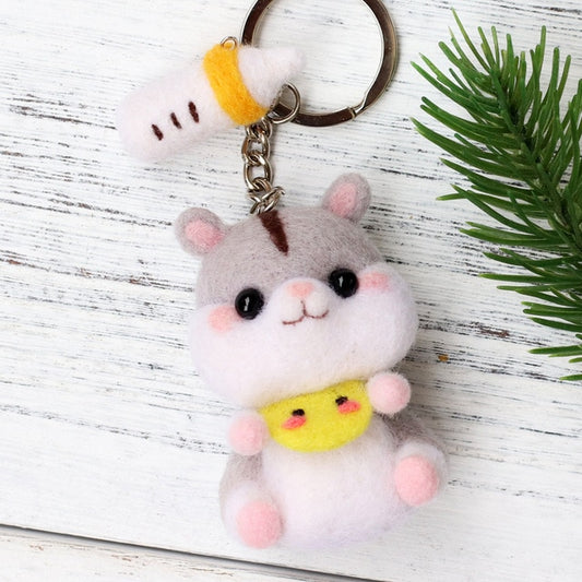 Baby Mouse with Keychain - DIY Felt Painting Kit